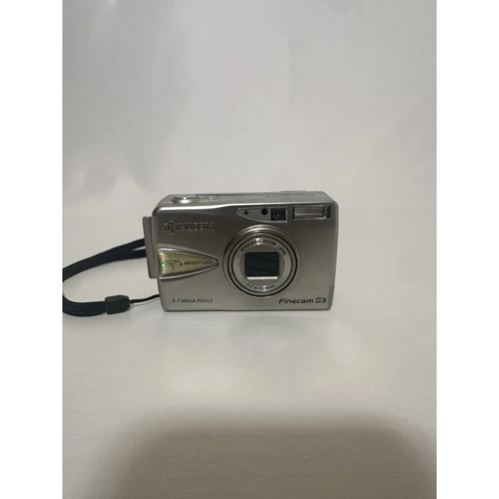 vintage Kyocera Finecam S3 digital camera untested